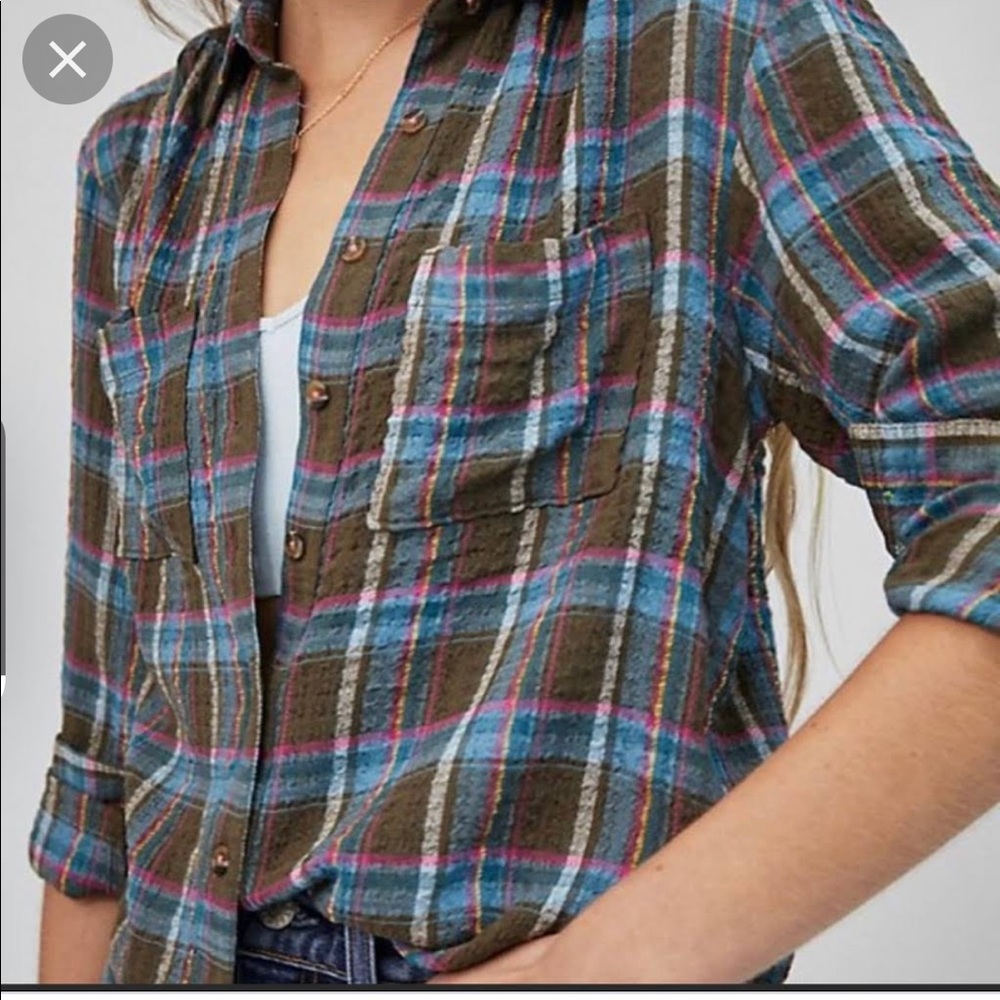 Slouchy pilcro plaid top.